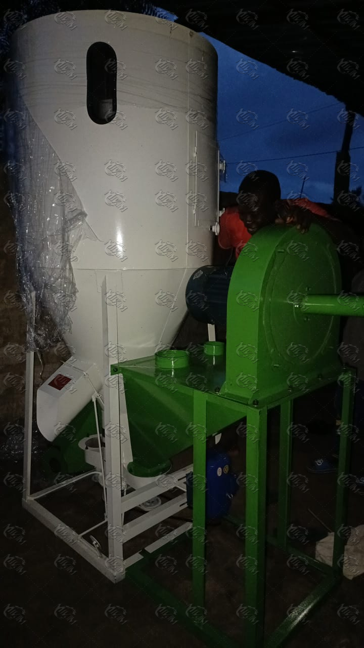 son şirket davası hakkında Nigeria Customer Case: 300–350 kg/h Dry Type floating fish feed pellet extruder machine Successfully Delivered