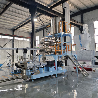 Sürekli Otomatik Pet Gıda Ekstrüzyon Çift Vidalı Yüzer Balık Ekstruder Makinesi