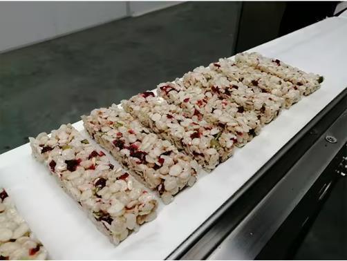 Yüksek Verimli Gevrek Puf Atıştırmalık Kavrulmuş Arpa Tahıllı Bar Makinesi