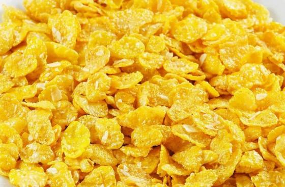 Otomatik Bulk Mısır Flakes Üretim Makinesi Fiyat Iyi durumda mısır pulu üretim hattı / mısır gevreği imalatı