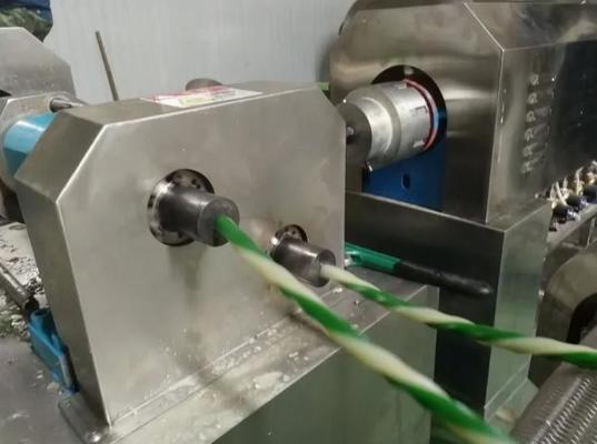 Tam Otomatik Köpek Gıda İşleme Ekipmanları Yem Pelet Ekstruder
