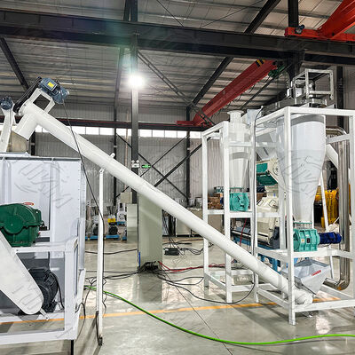 The CE-certified, fully stainless steel Extruded Aquatic Feed Pellet Production Line is sold to process raw materials into nutrient-rich pelleted feed for aquaculture and livestock farming.